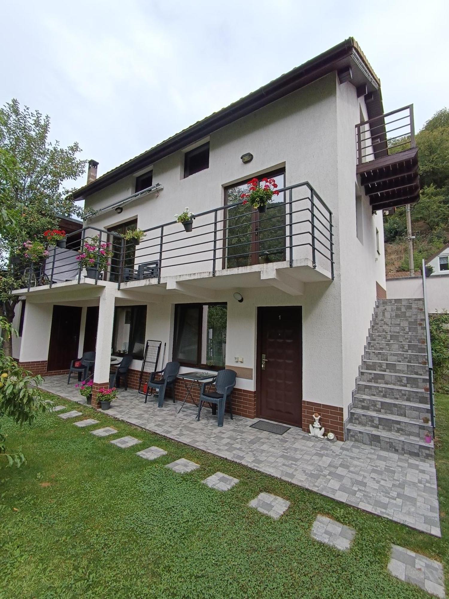 Rio Rooms Băile Herculane Εξωτερικό φωτογραφία